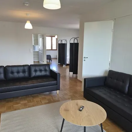 Διαμέρισμα And Spacious For 8 With Sauna Τάμπερε