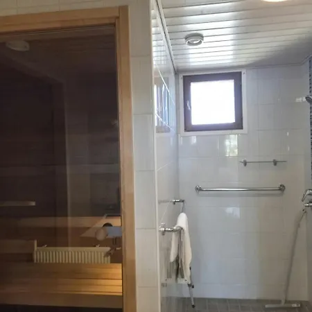 Διαμέρισμα And Spacious For 8 With Sauna Τάμπερε
