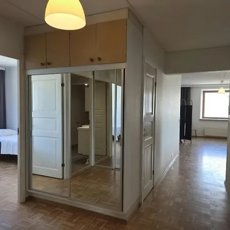 And Spacious For 8 With Sauna